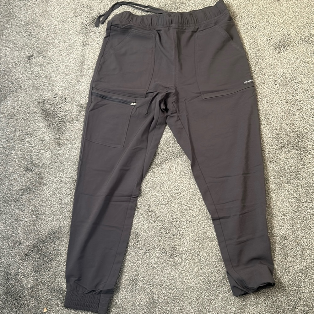 Cherokee jogger 7 pocket scrubs